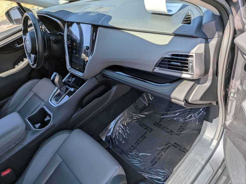 Used 2025 Subaru Outback Onyx Edition image 32