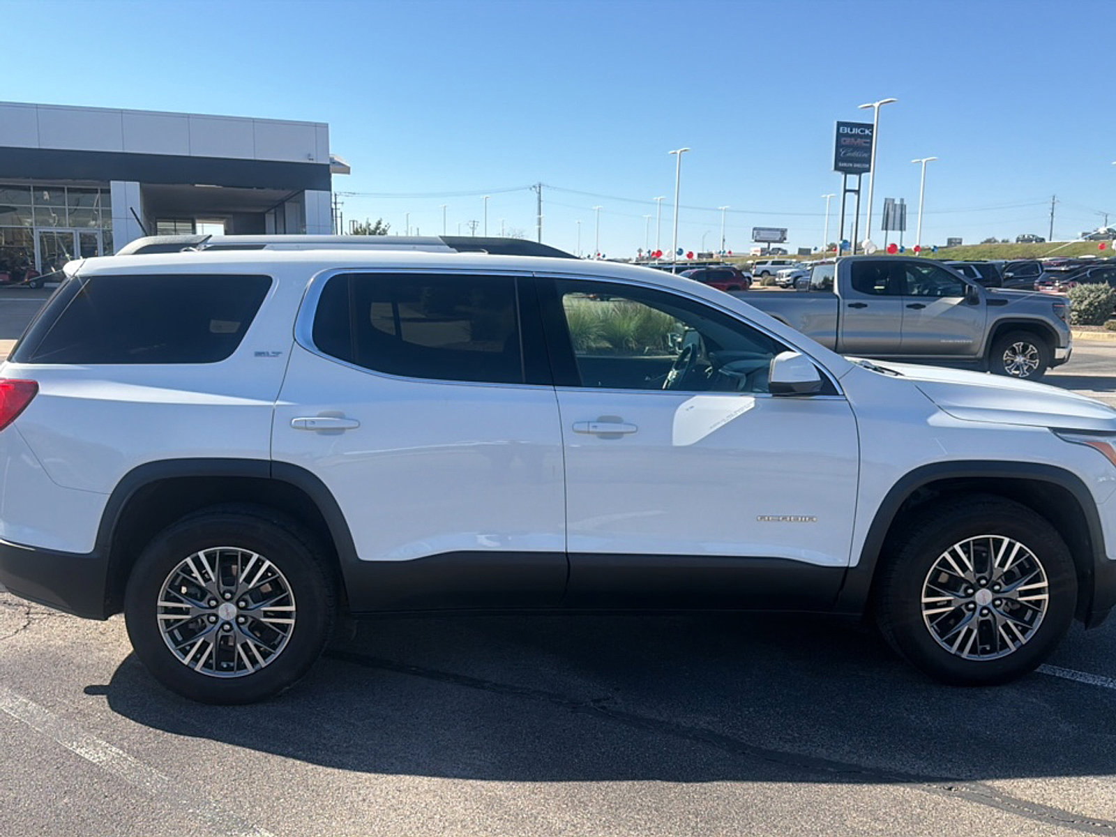 Used 2019 GMC Acadia SLT image 5