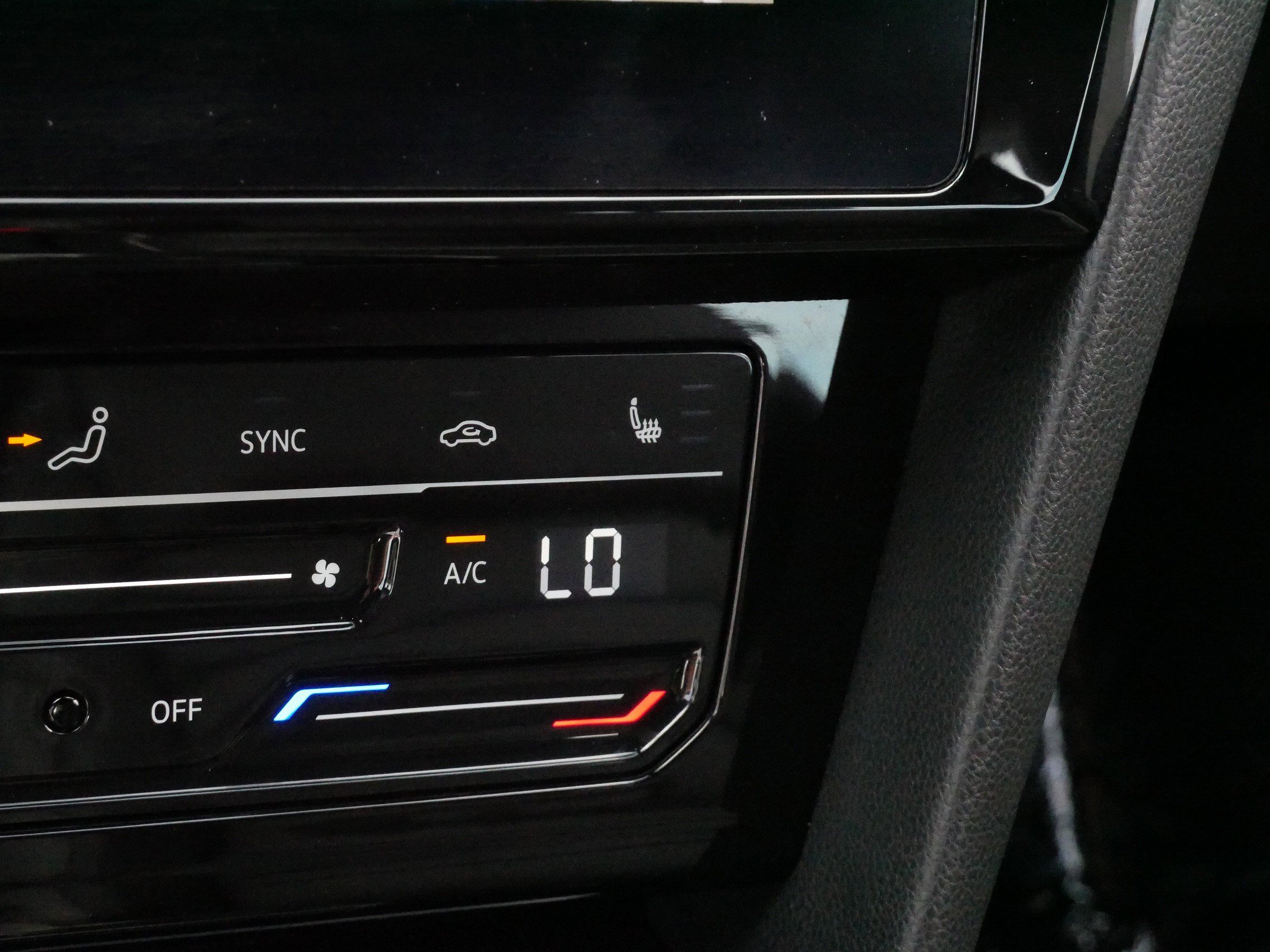 Certified 2022 Volkswagen Arteon SEL AWD/4WD image 28
