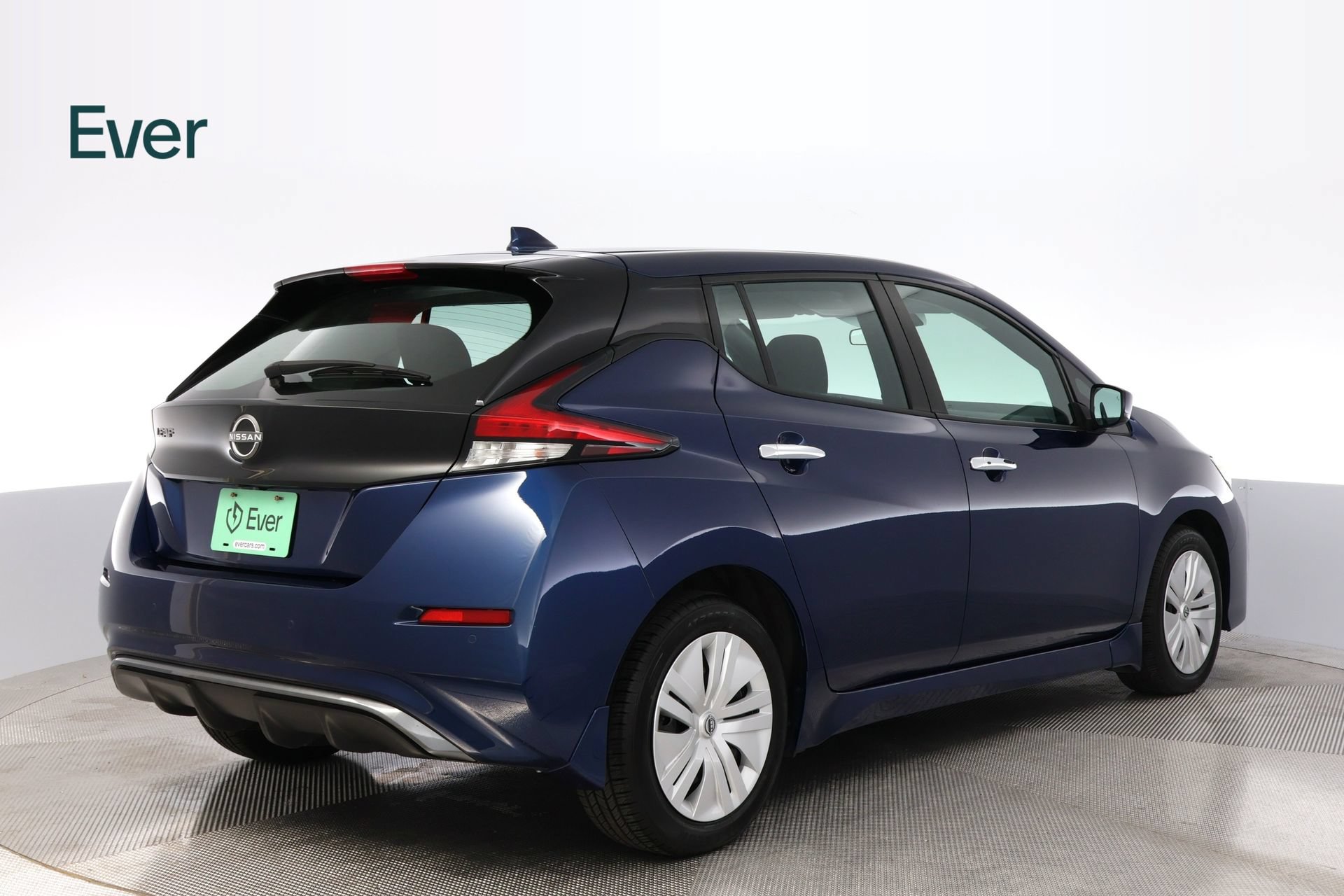 Used 2025 Nissan Leaf S FWD image 3