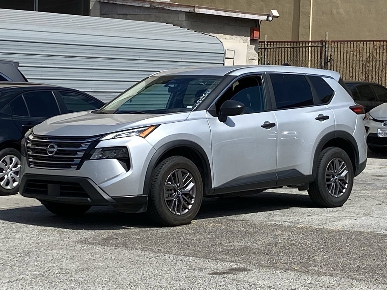 Certified 2024 Nissan Rogue S FWD image 2