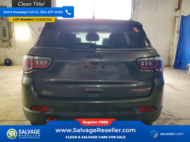 Used 2017 Jeep Compass Trailhawk w/ Leather Interior Group AWD/4WD image 8