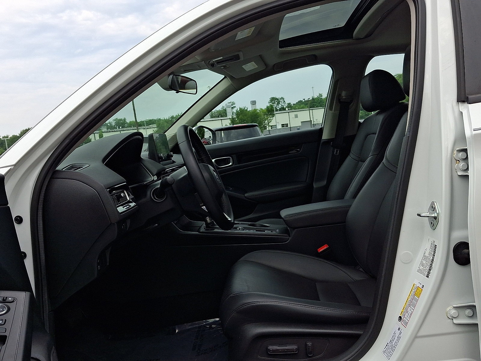 Used 2024 Honda Civic EX-L image 13