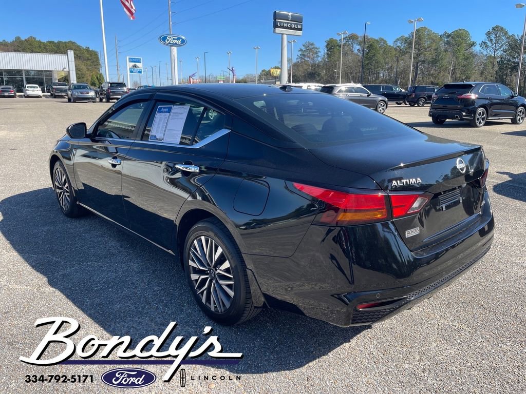 Used 2023 Nissan Altima 2.5 SV image 15