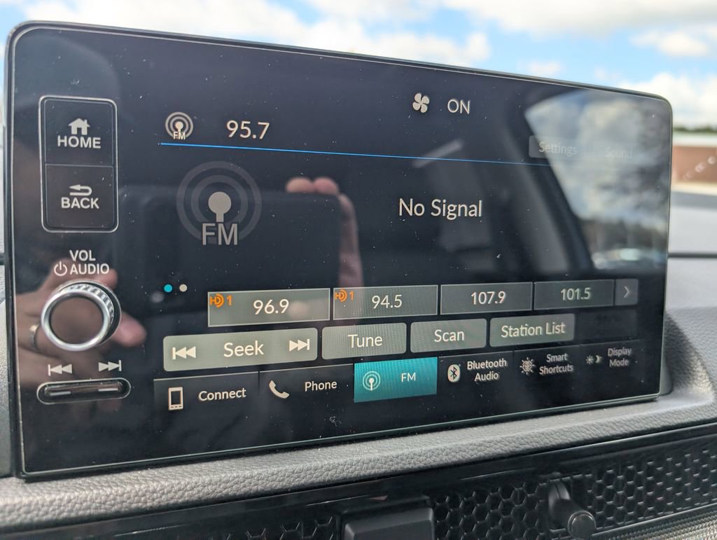 Used 2023 Honda CR-V EX-L image 26