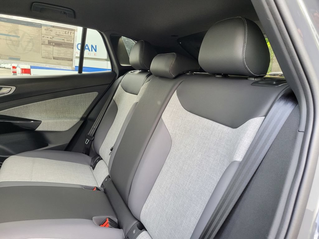 New 2026 Volkswagen ID.4 Pro RWD image 13