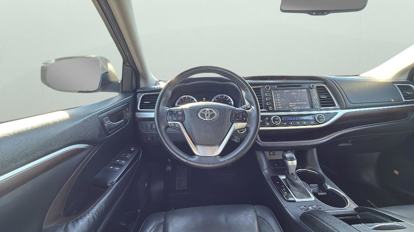 Used 2015 Toyota Highlander Limited image 13