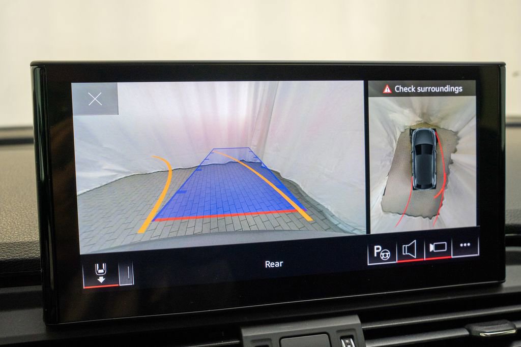 Used 2023 Audi Q5 Prestige image 15