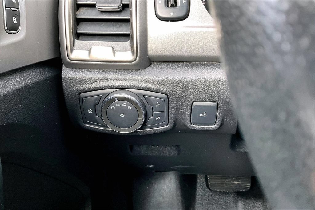 Used 2021 Ford Ranger XLT w/ Equipment Group 301A Mid AWD/4WD image 16