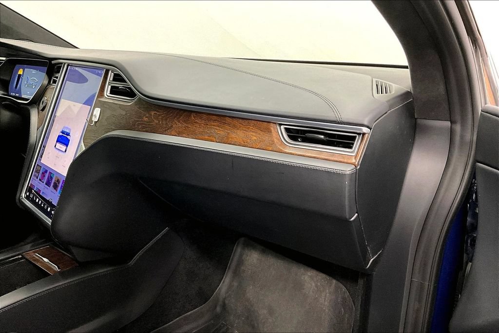 Used 2017 Tesla Model X 90D AWD/4WD image 19