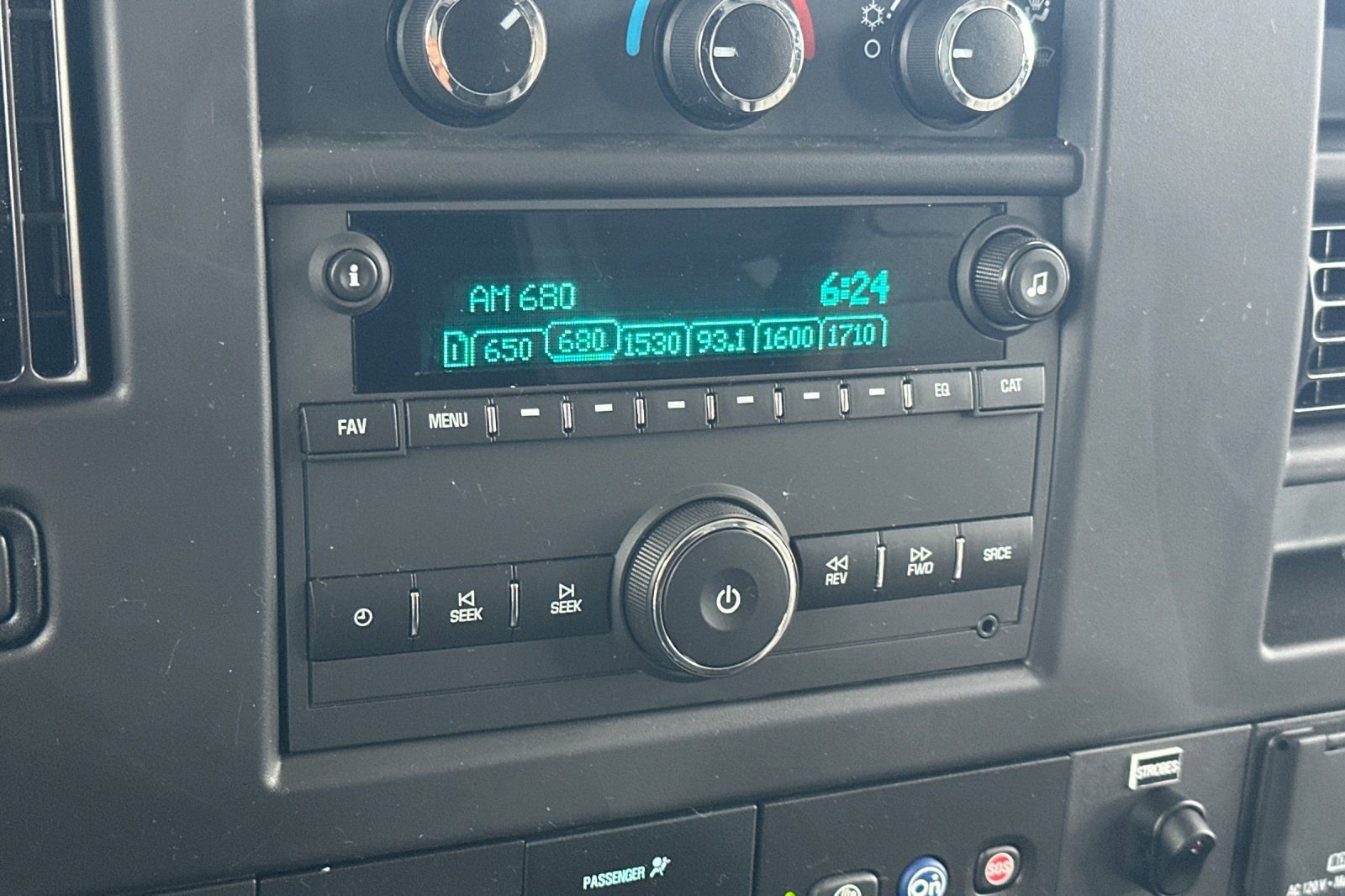 New 2024 Chevrolet Express 3500 w/ Power Convenience Package image 15