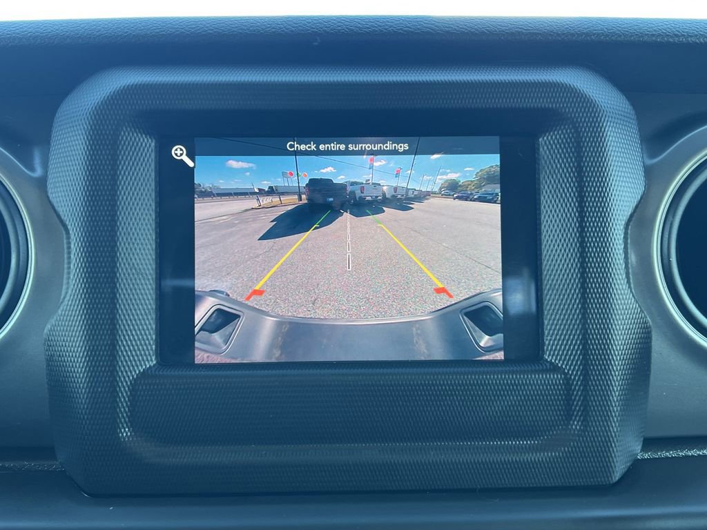 Used 2021 Jeep Gladiator Sport image 5