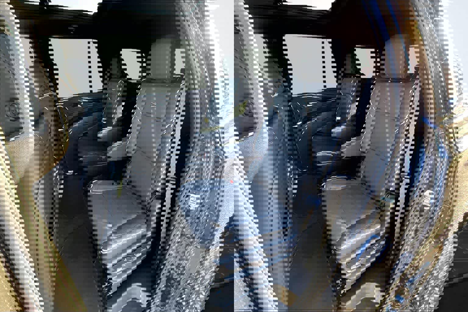 Used 2023 Cadillac Escalade Sport image 13