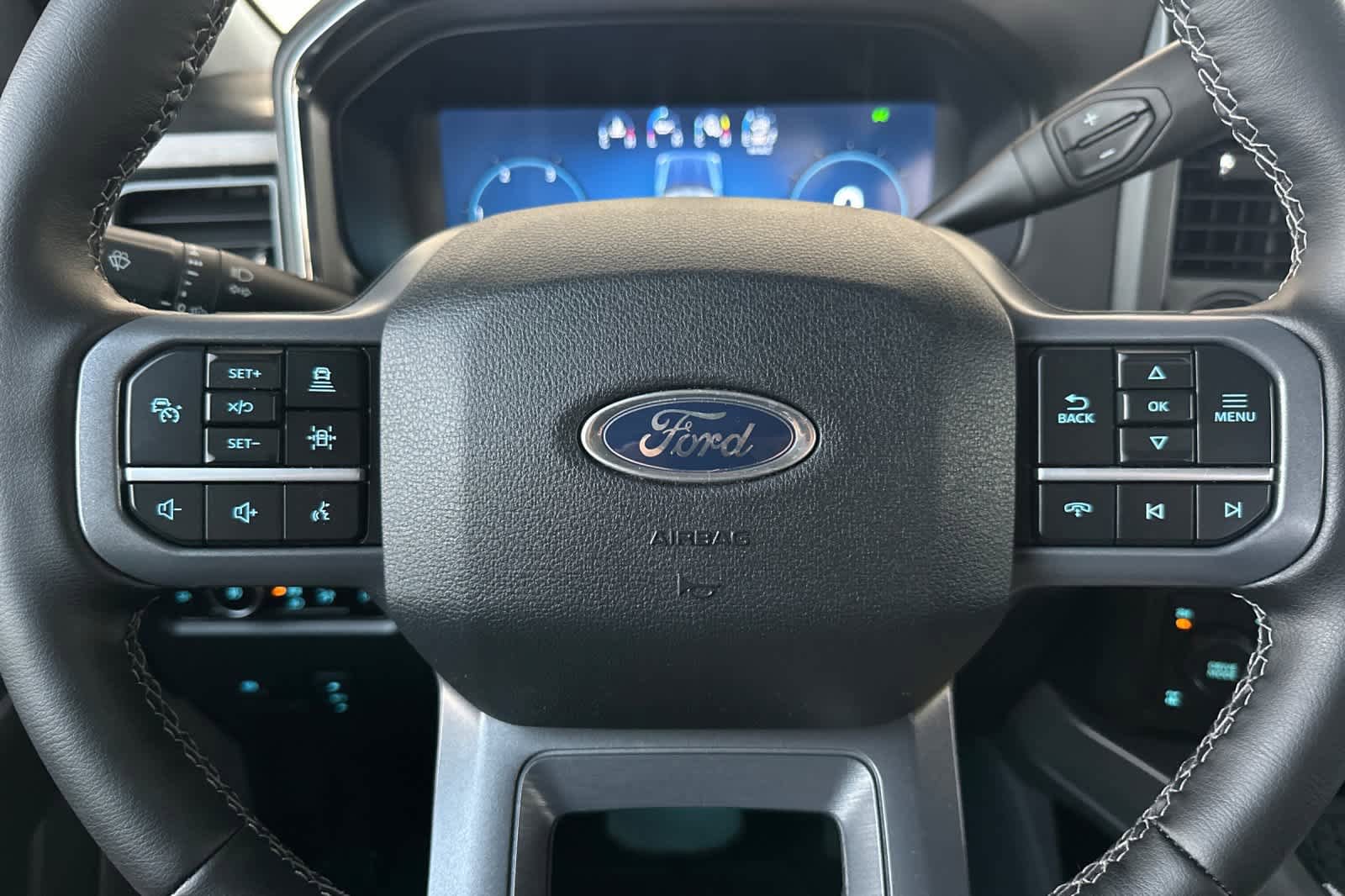 Certified 2025 Ford F350 Lariat w/ Lariat Ultimate Package AWD/4WD image 23