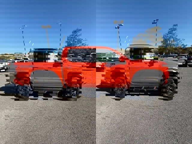 New 2025 Nissan Frontier PRO-4X image 4