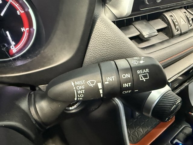 Used 2024 Toyota RAV4 Adventure image 34
