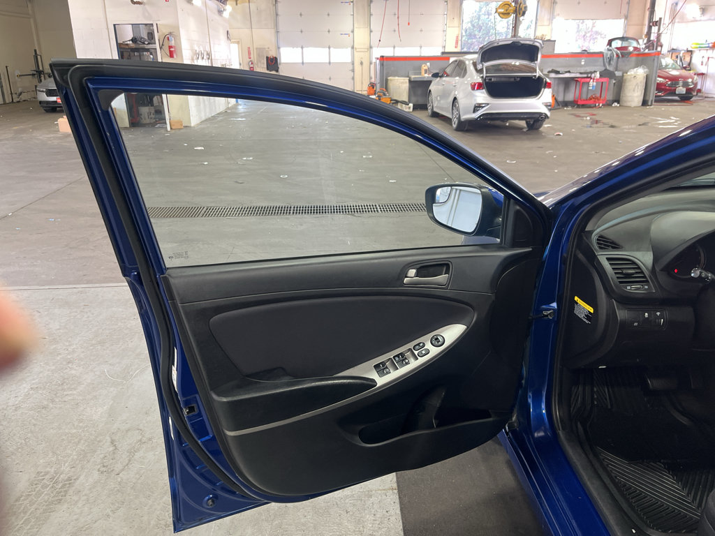 Used 2016 Hyundai Accent SE FWD image 18