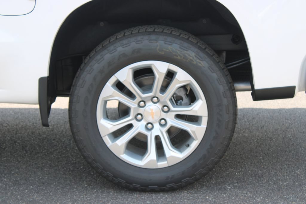 New 2026 Chevrolet Silverado 1500 LTZ w/ LTZ Premium Package AWD/4WD image 21
