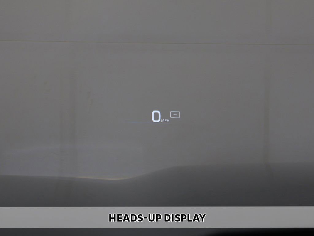 Used 2023 GMC Canyon Denali image 5