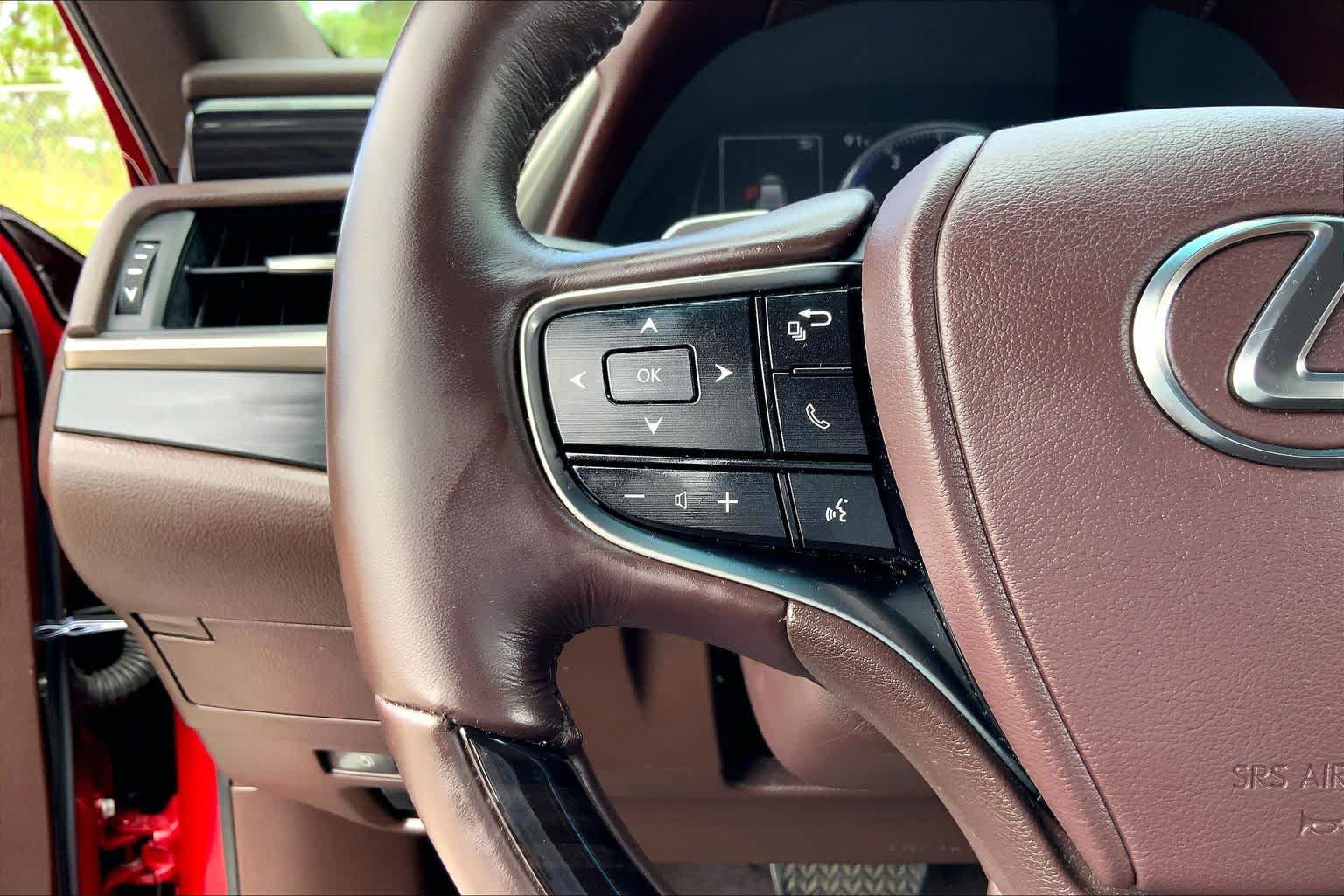 Used 2019 Lexus ES 350 w/ Premium Package FWD image 23