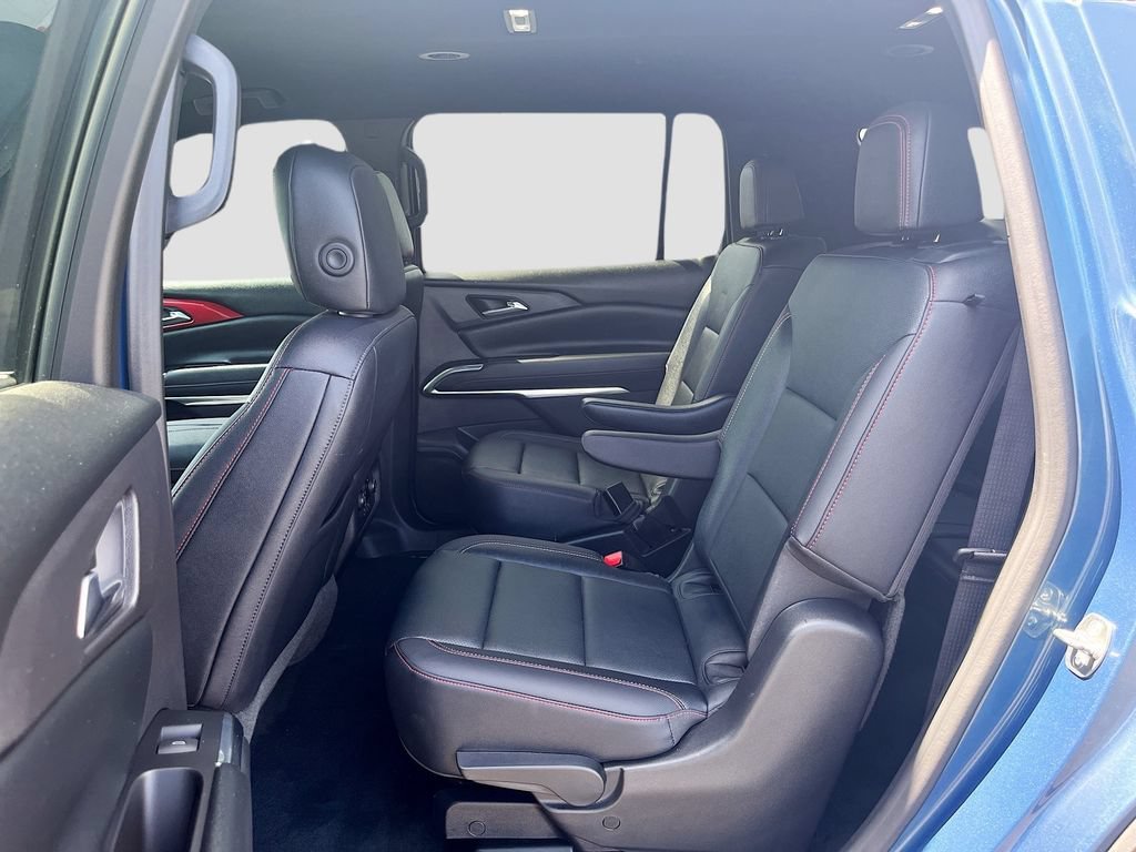 Used 2024 Chevrolet Traverse Z71 AWD/4WD image 29