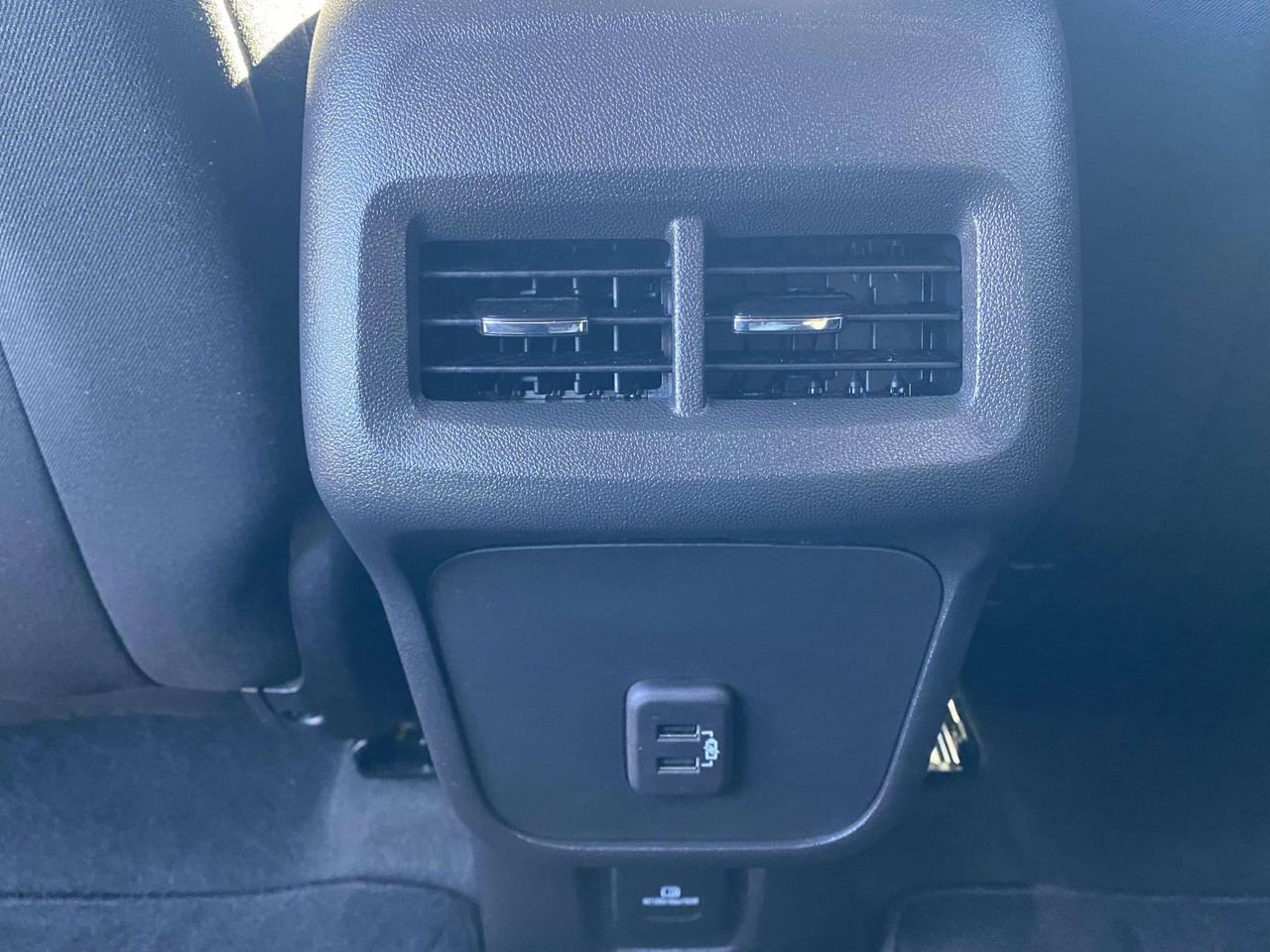 Used 2023 Chevrolet Equinox LT image 11