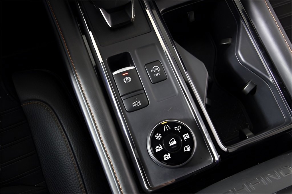 Used 2024 Nissan Pathfinder Rock Creek image 30