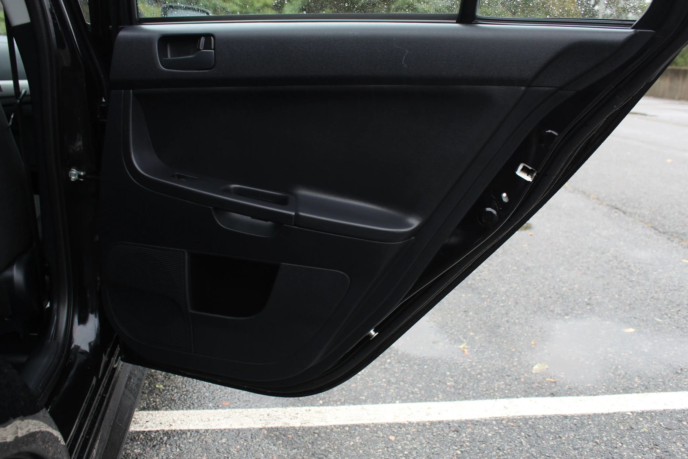 Used 2014 Mitsubishi Lancer SE image 16