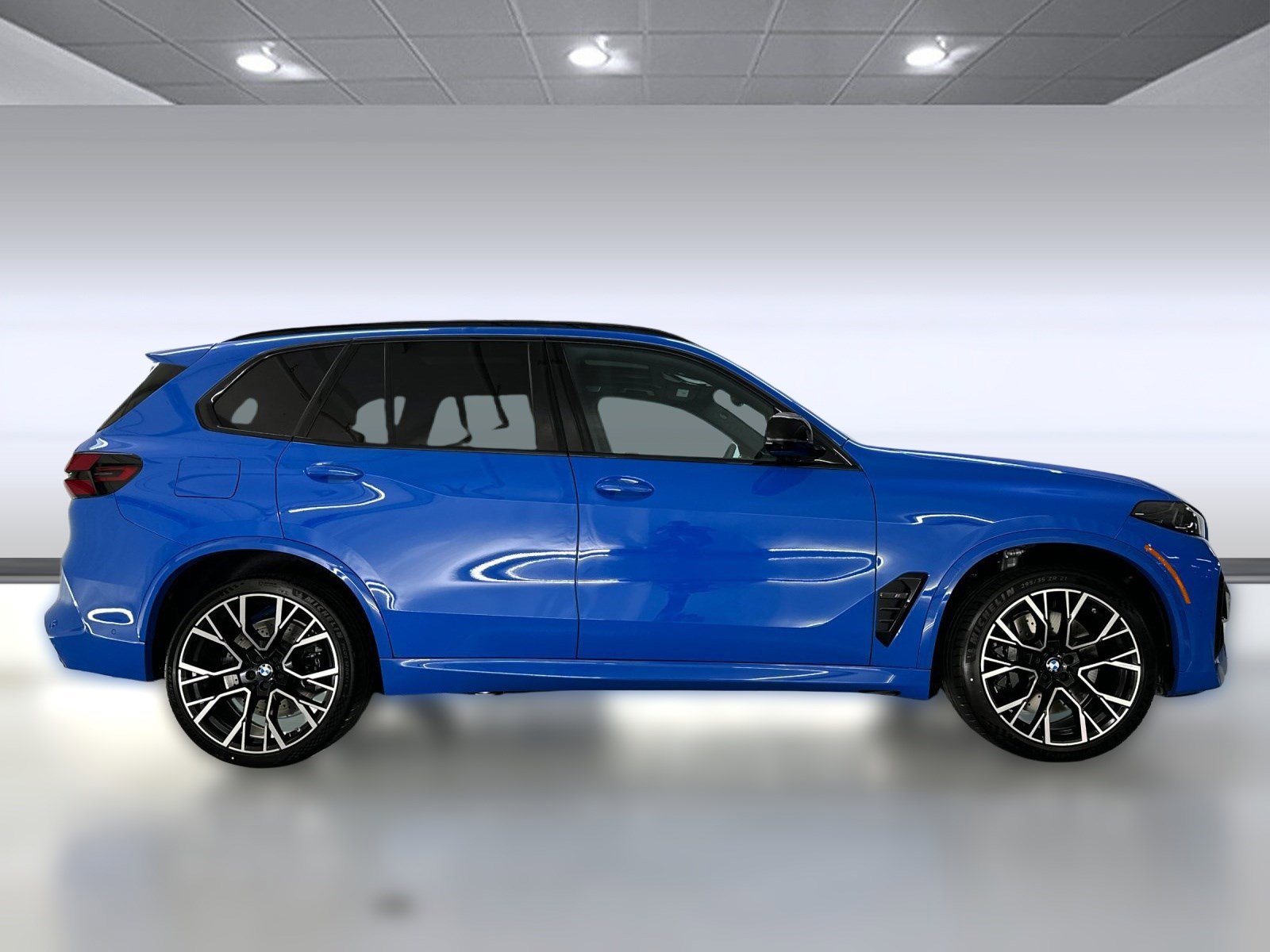 New 2026 BMW X5 M Competition w/ Executive Package image 7