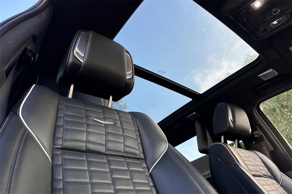 Used 2023 Cadillac Escalade ESV Sport Platinum image 20