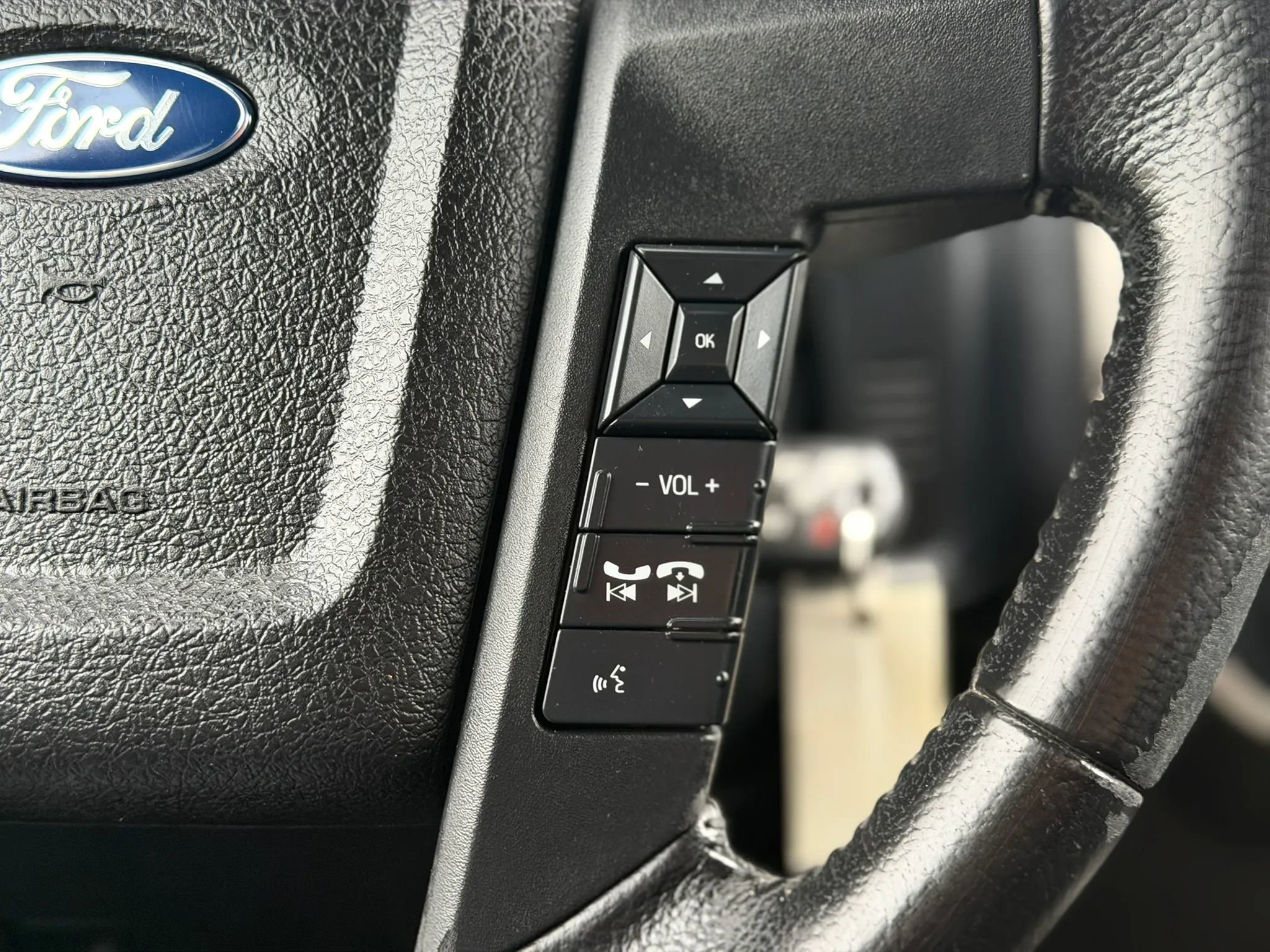 Used 2015 Ford Expedition EL XLT w/ Equipment Group 202A AWD/4WD image 38