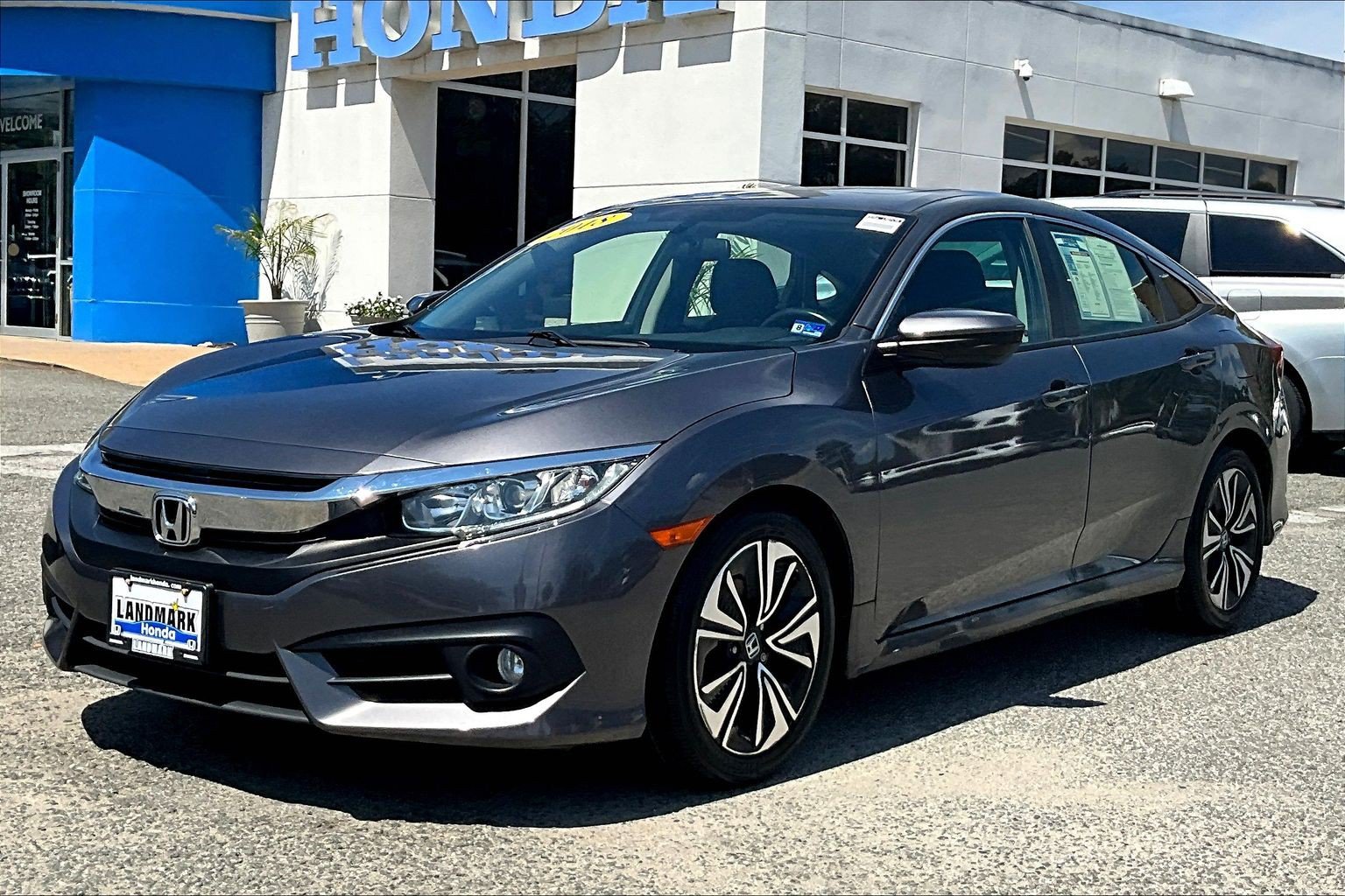 Used 2018 Honda Civic EX-T image 1