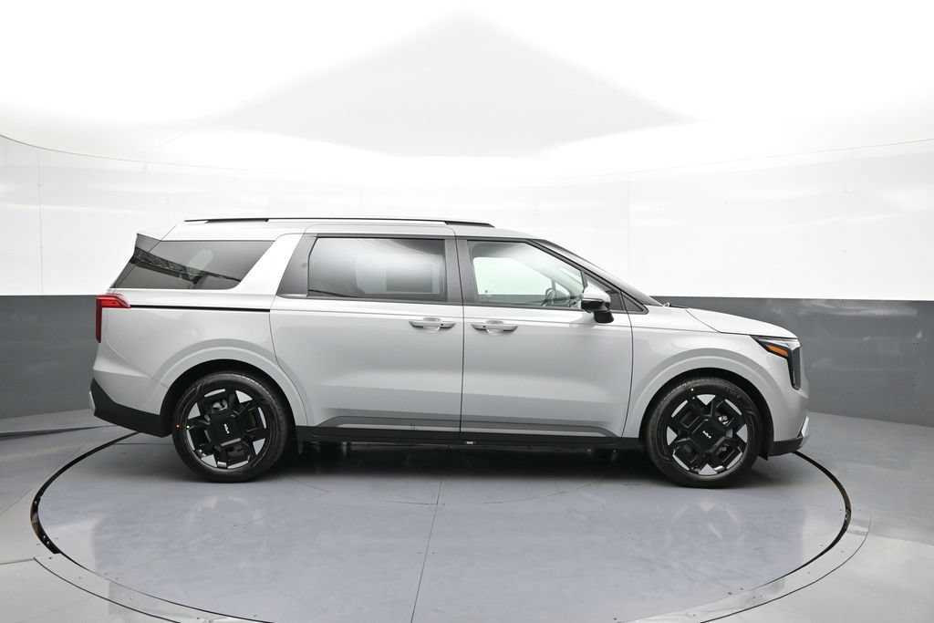 New 2026 Kia Carnival EX FWD image 5