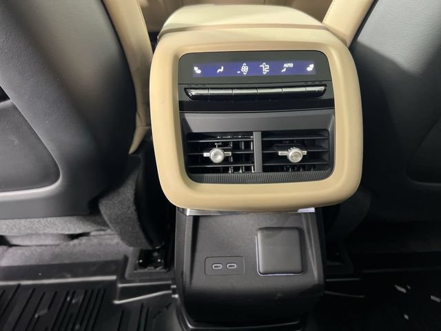 Used 2026 Cadillac Lyriq Signature Luxury w/ Nappa Leather Package AWD/4WD image 21