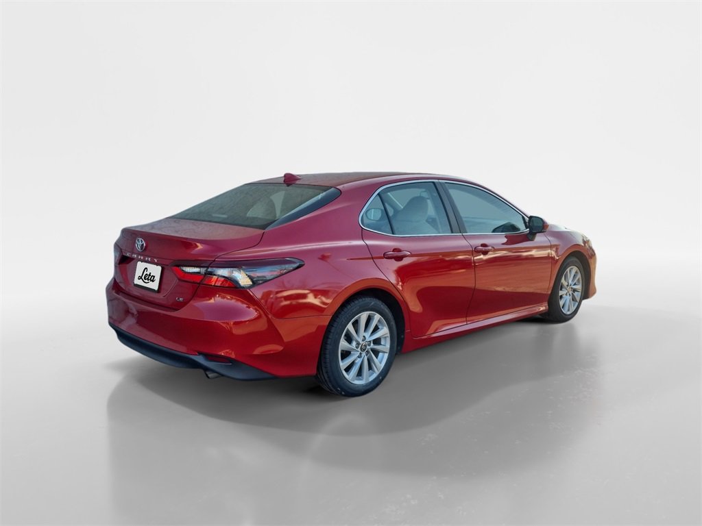 Used 2023 Toyota Camry LE image 4