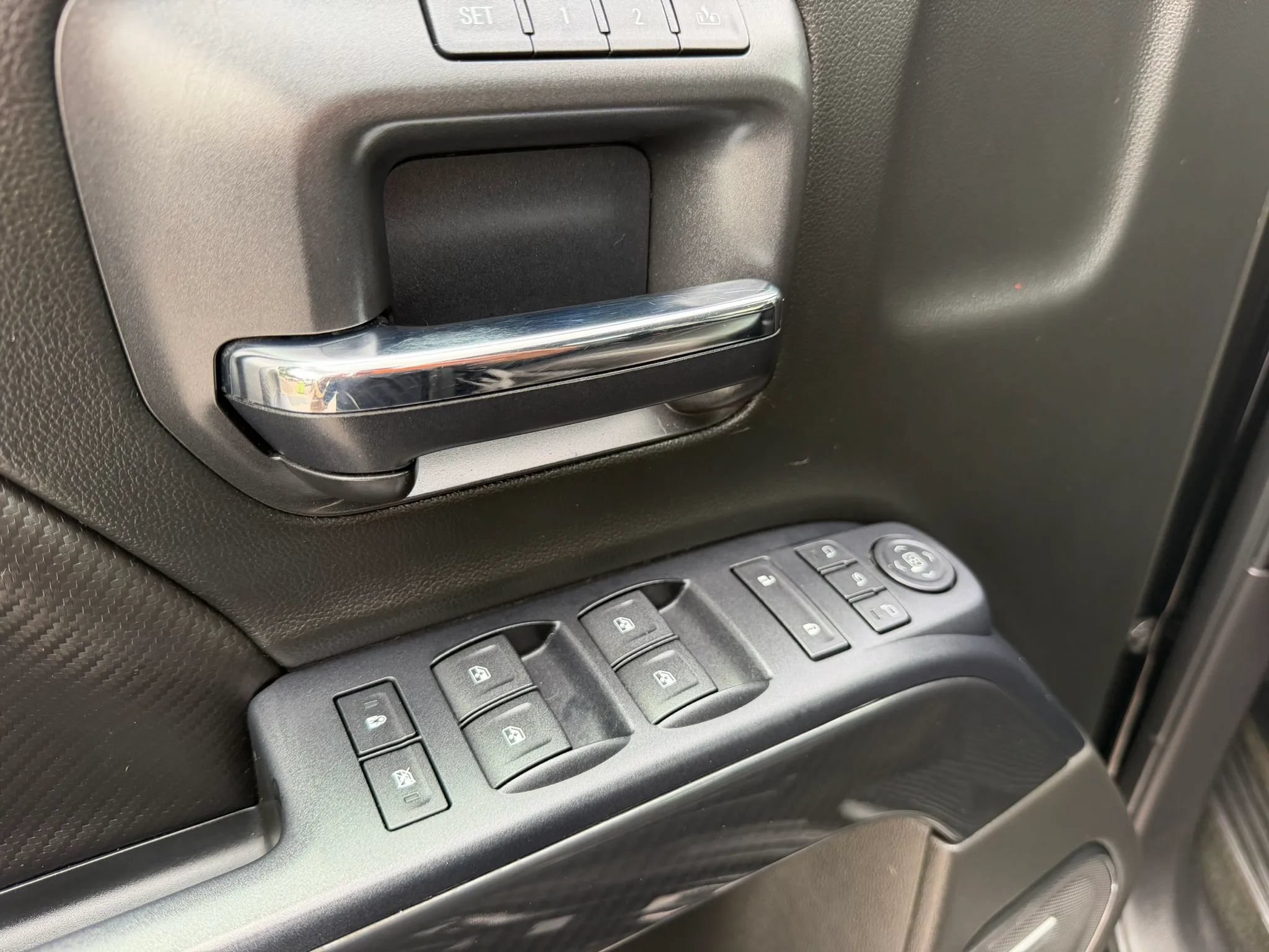 Used 2016 GMC Sierra 1500 SLT w/ All-Terrain Package AWD/4WD image 22