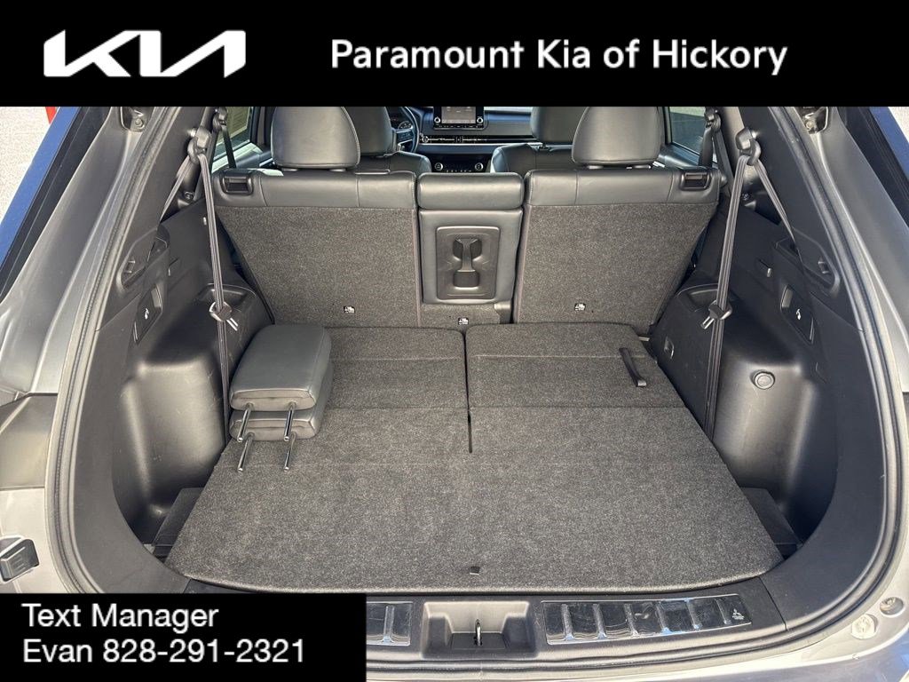 Used 2022 Mitsubishi Outlander SEL Black Edition FWD image 13