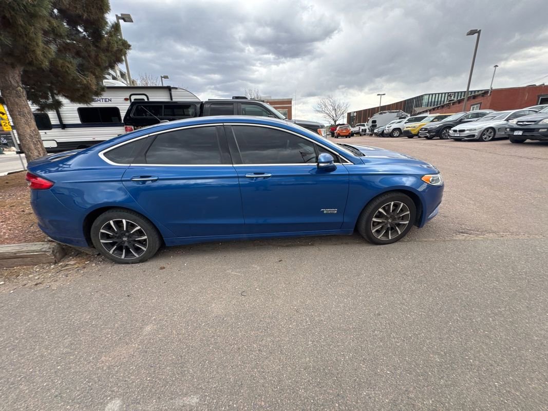 Used 2017 Ford Fusion Energi Titanium FWD image 8