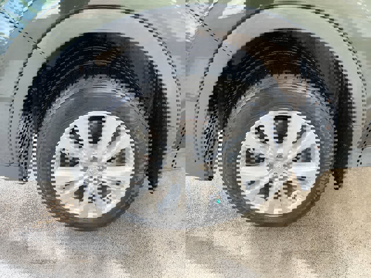 Used 2013 Toyota RAV4 Limited image 10