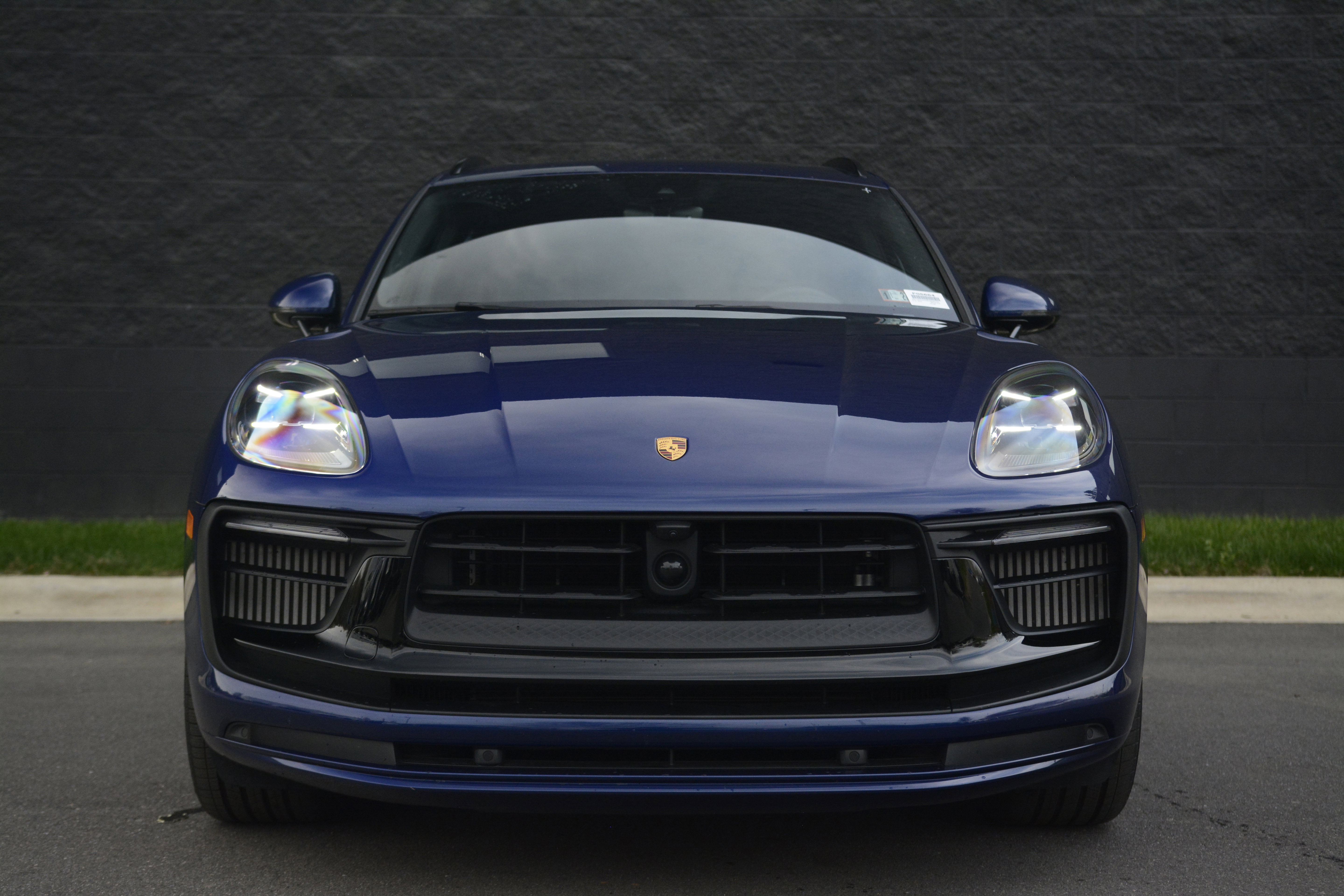 Certified 2024 Porsche Macan GTS w/ Premium Plus Package AWD/4WD image 10