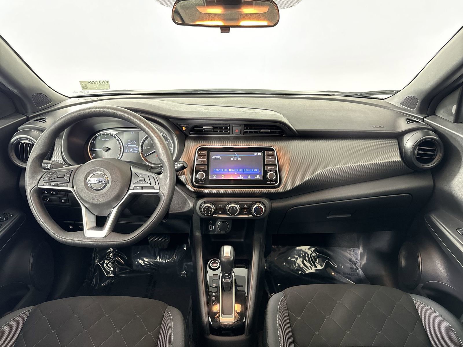 Used 2020 Nissan Kicks S image 24