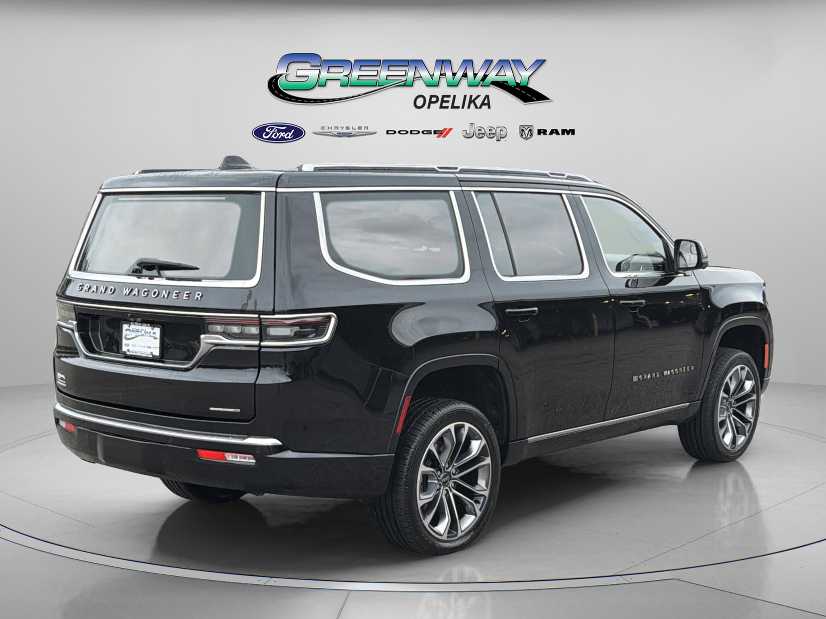Used 2022 Jeep Grand Wagoneer Series III w/ Flexible Seating Group image 7
