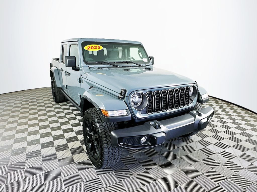Certified 2025 Jeep Gladiator Sport AWD/4WD video 2