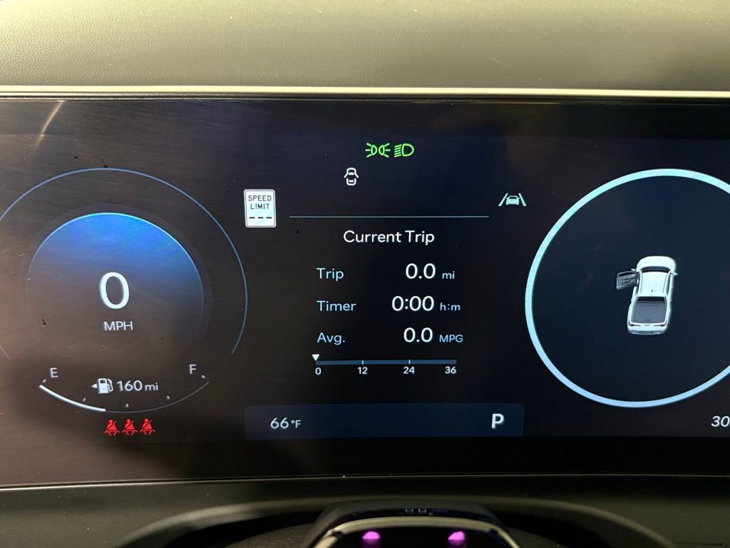 Used 2025 Hyundai Santa Cruz Limited image 24