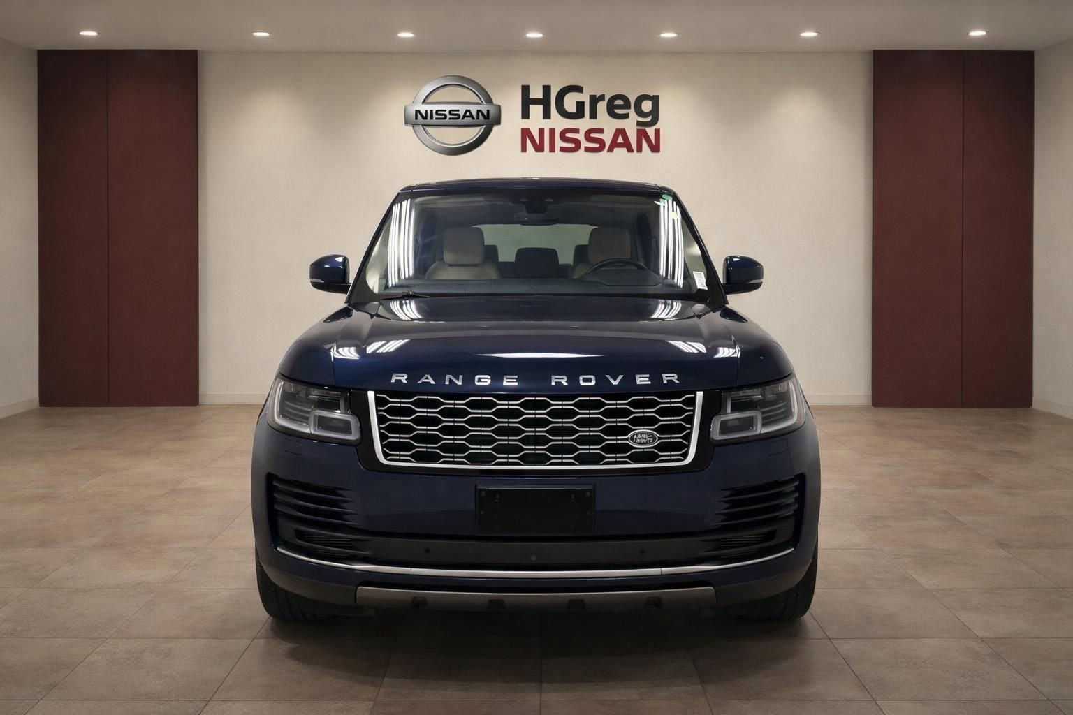 Used 2019 Land Rover Range Rover HSE image 4
