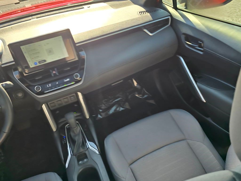 Used 2025 Toyota Corolla Cross AWD Hybrid w/ Moonroof Package image 34