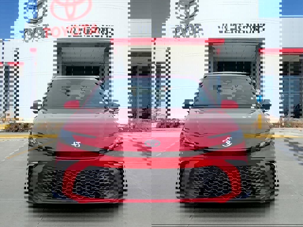 Used 2026 Toyota Camry SE image 9