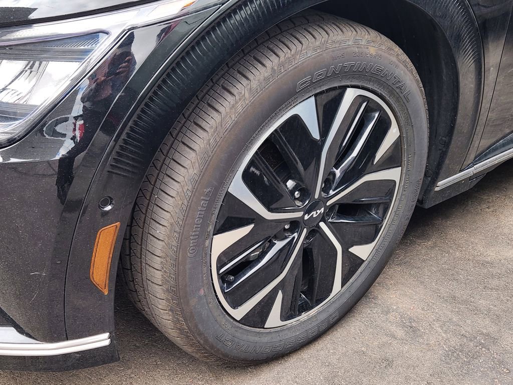 Certified 2023 Kia EV6 Wind w/ Wind Technology Package AWD/4WD image 14