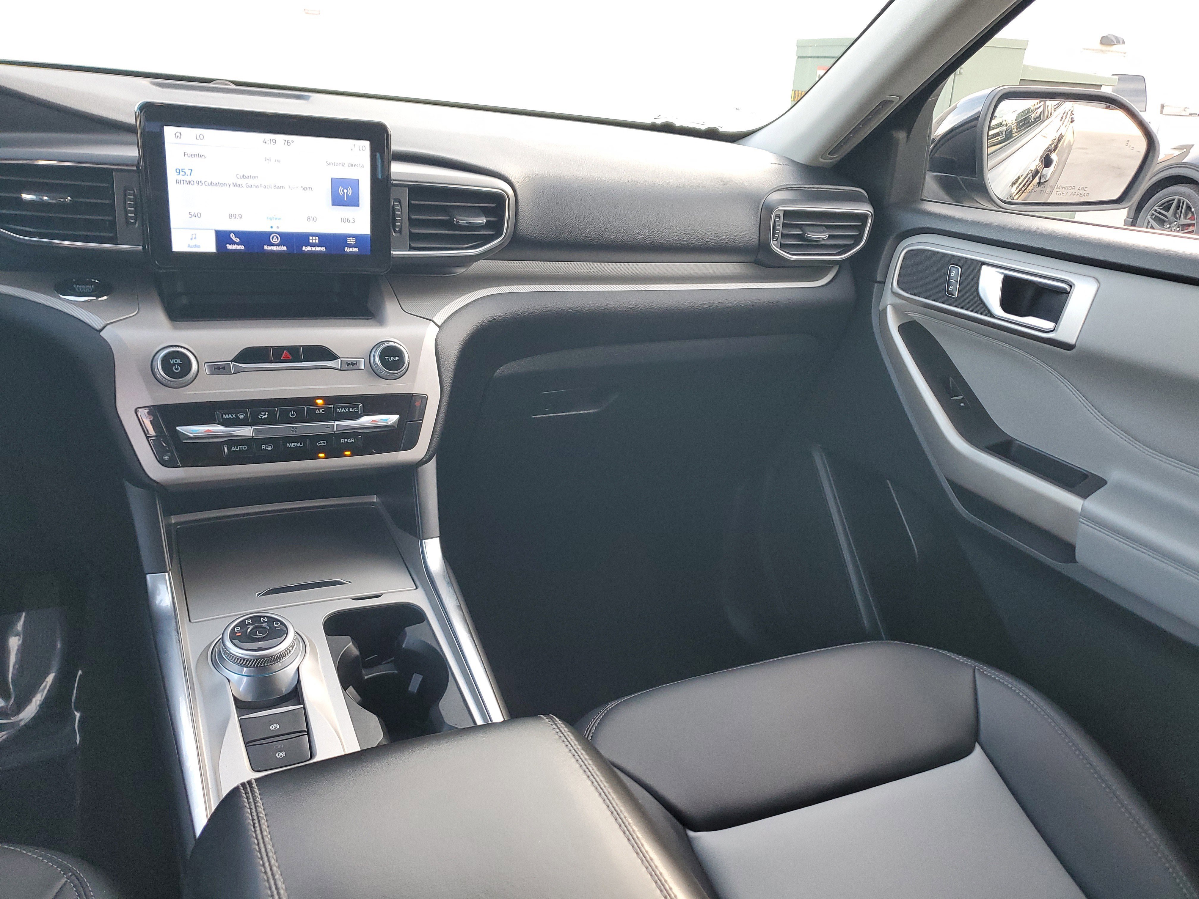 Used 2023 Ford Explorer XLT w/ Equipment Group 202A image 21