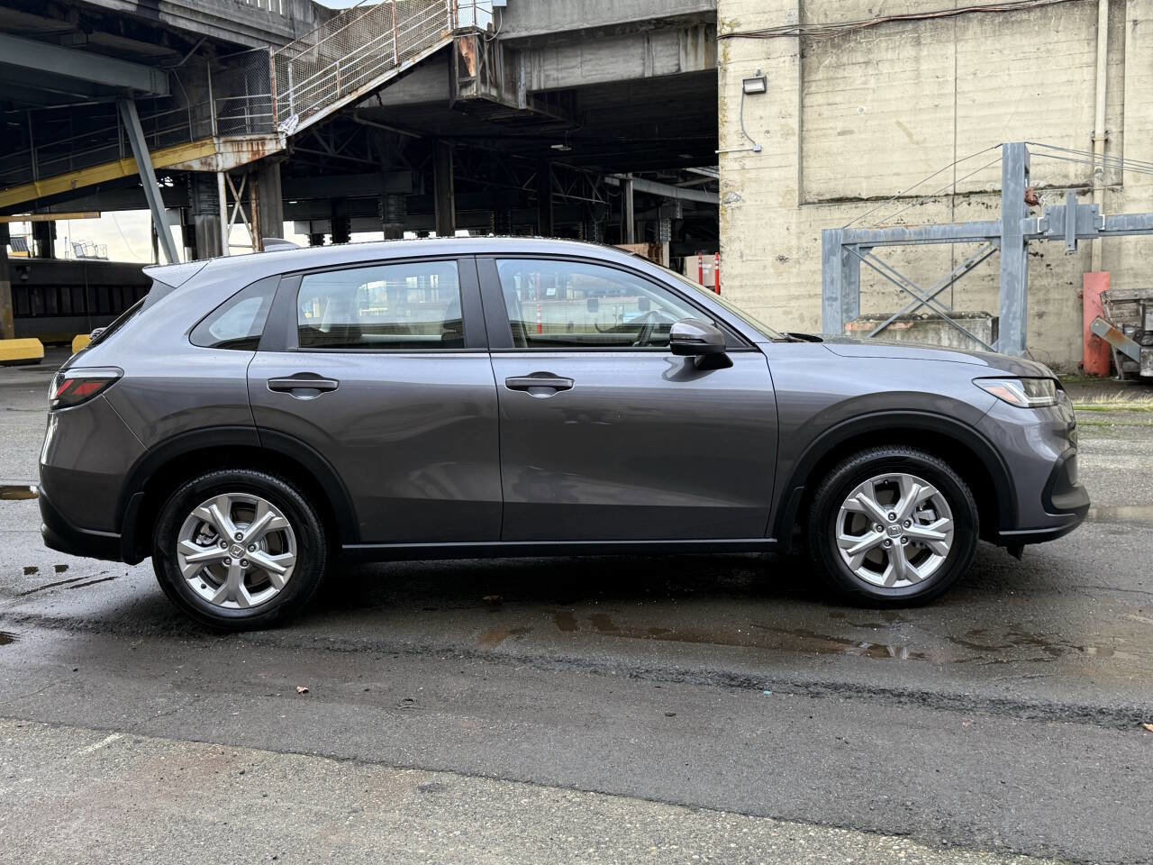 Used 2023 Honda HR-V LX image 44